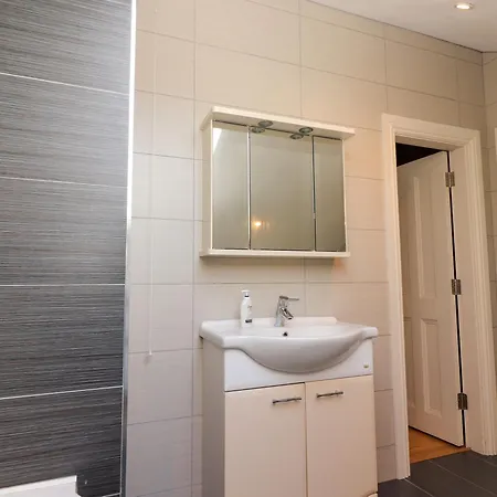 Johnson's Hébergement de vacances *